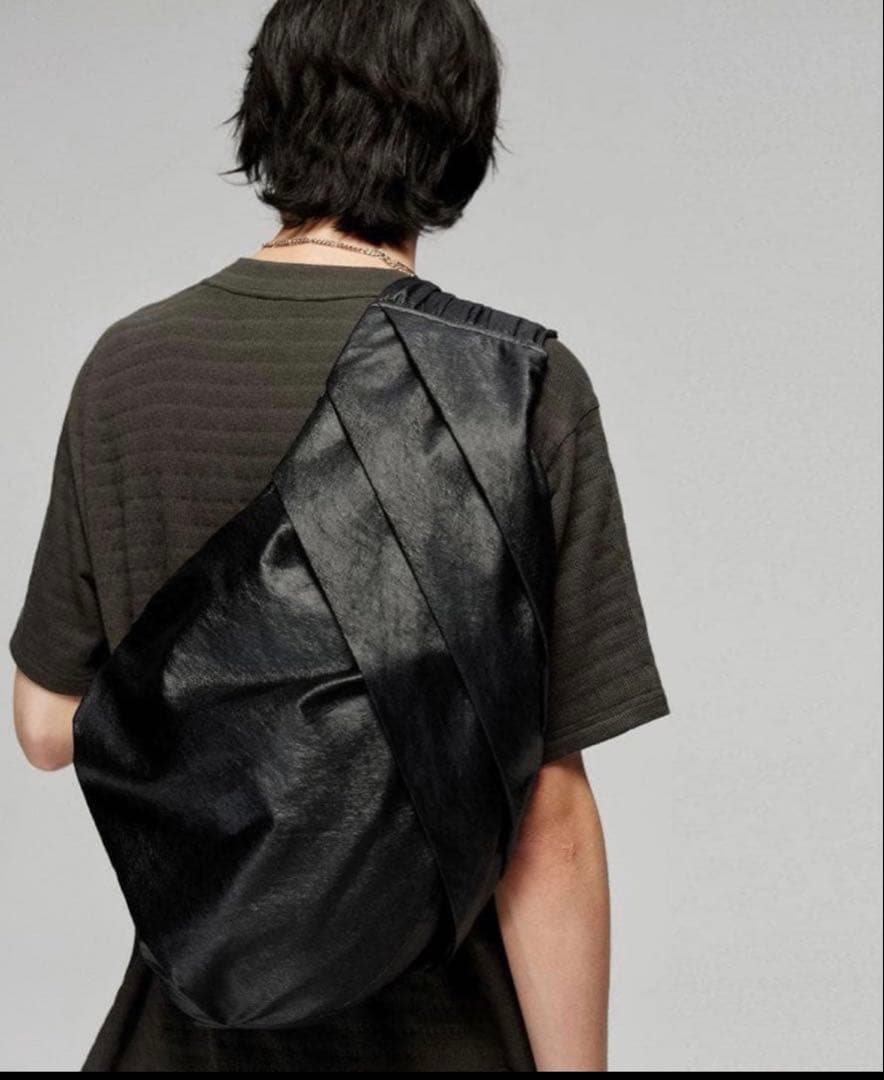 Simple Projectクロスボディバッグ