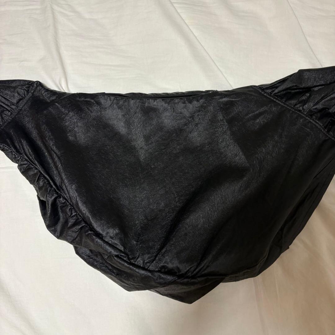 Simple Projectクロスボディバッグ