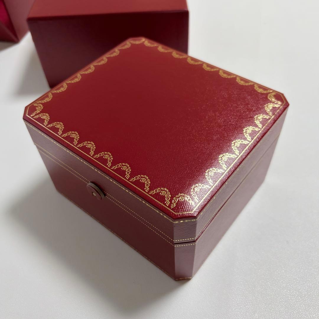 極美品　カルティエ　腕時計　ウォッチ　ケース　空箱　現行品