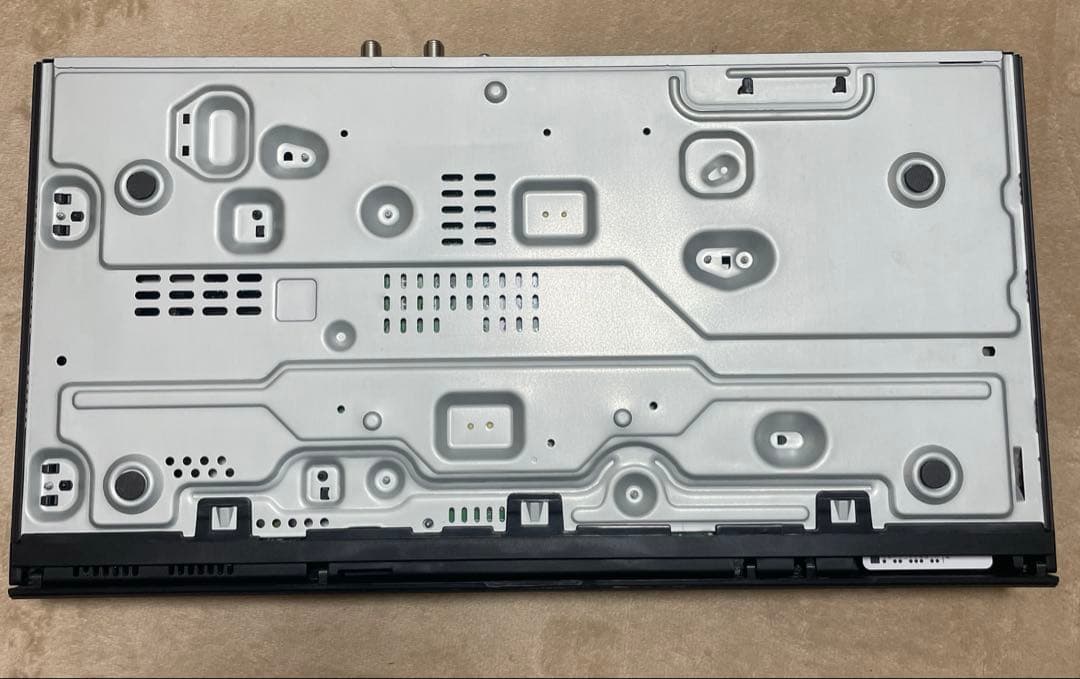 SHARP AQUOS BD-UT1200【1TB 3番組同時録画】