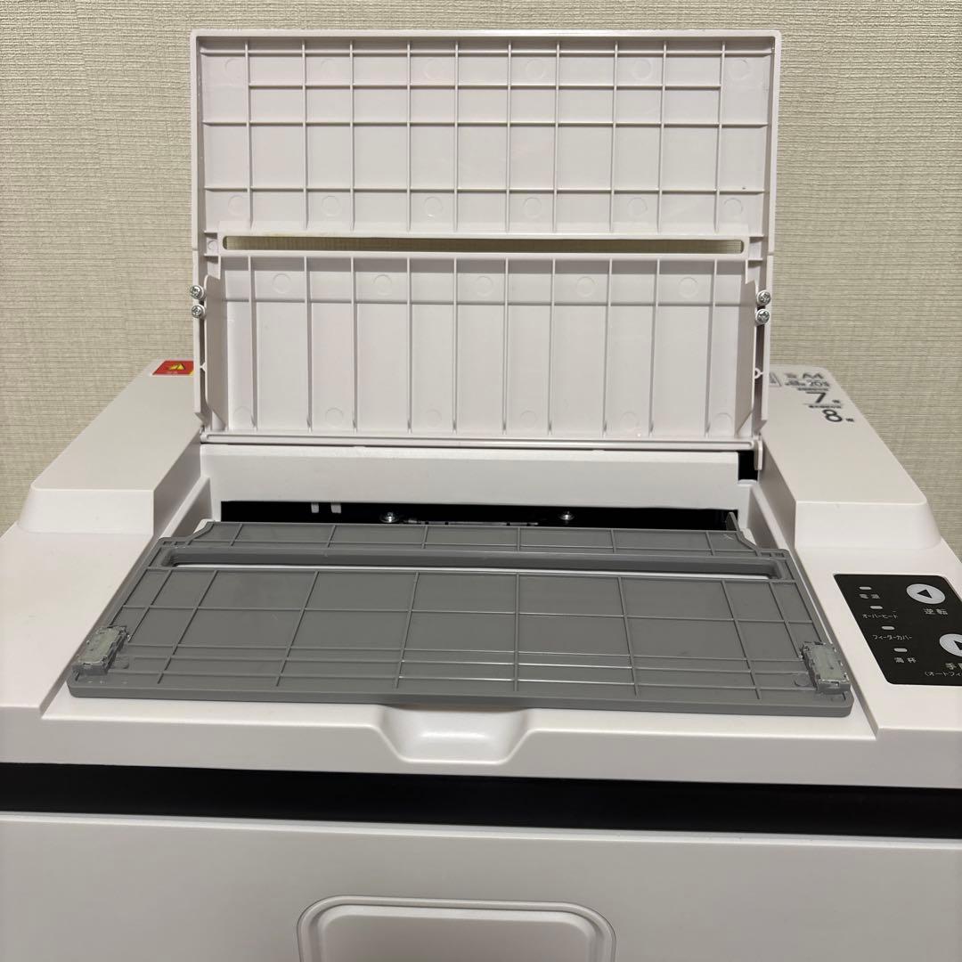 Asmix マイクロカット　オートフィードシュレッダー　ホワイト