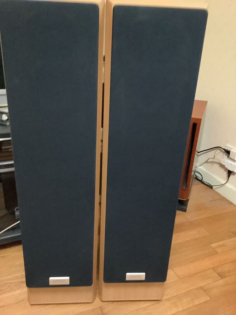 りん　コメントお願いしますKENWOOD フロア型スピーカー