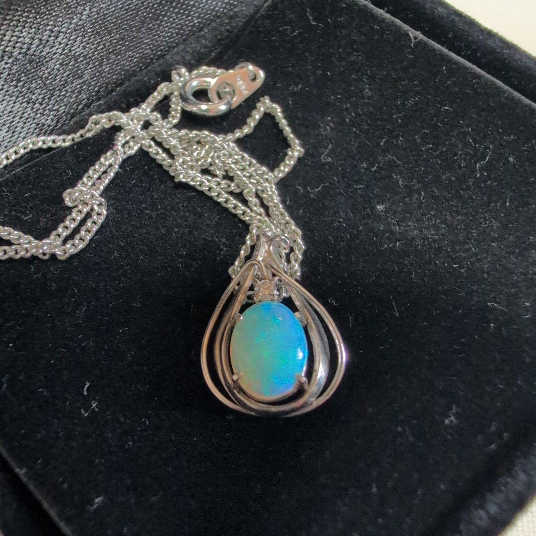 オパール ドロップ型ネックレス　プラチナ刻印有り　アンティーク　昭和レトロ