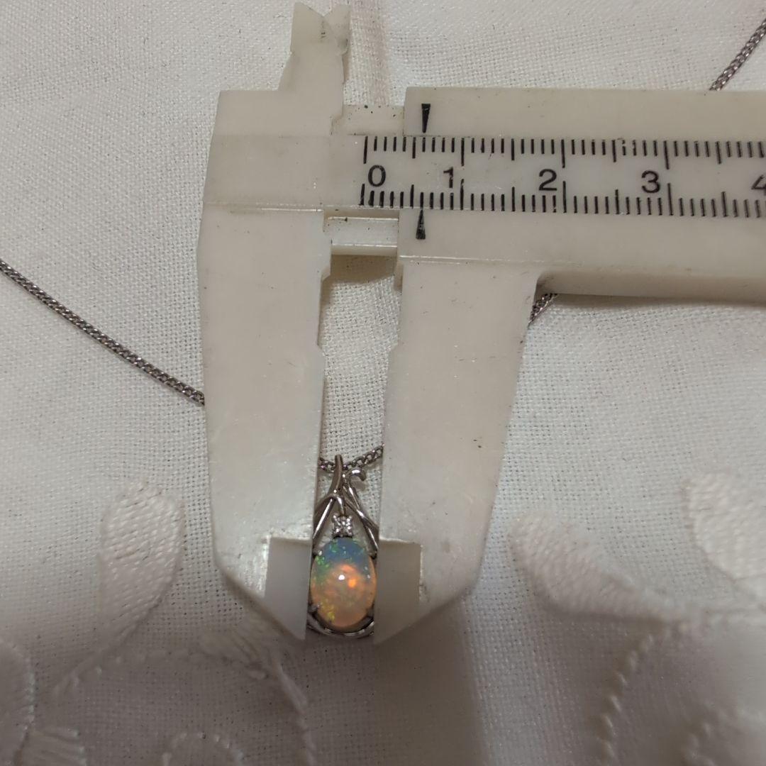オパール ドロップ型ネックレス　プラチナ刻印有り　アンティーク　昭和レトロ