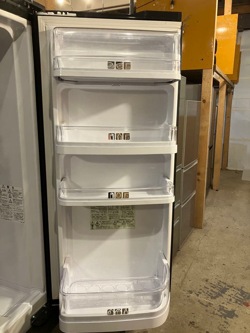 シャープ　SHARP　2017年製　4ドア　大容量　大型冷蔵庫　612L