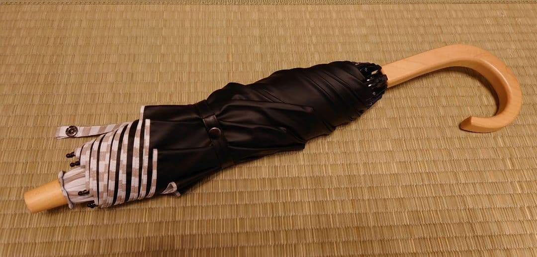 サンバリア100　二段折日傘