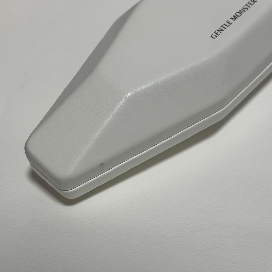 正規品 GENTLE MONSTER Ruvy Van 01