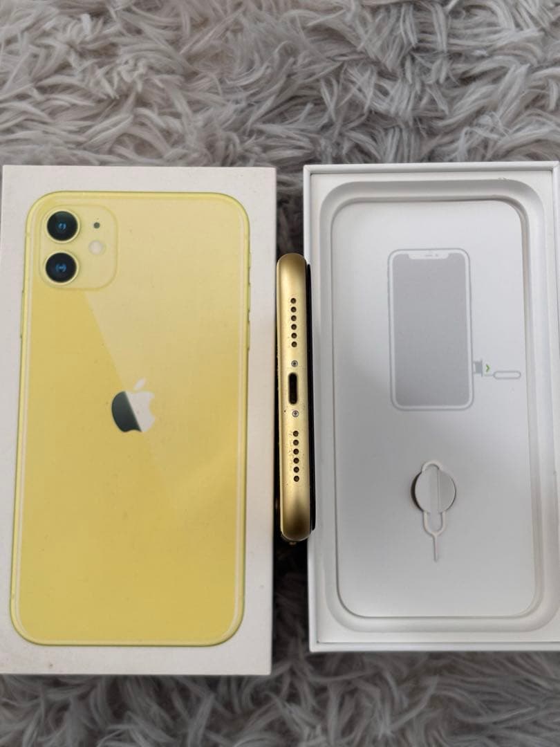 Apple iPhone 11 イエロー 本体 64GB ジャンク品