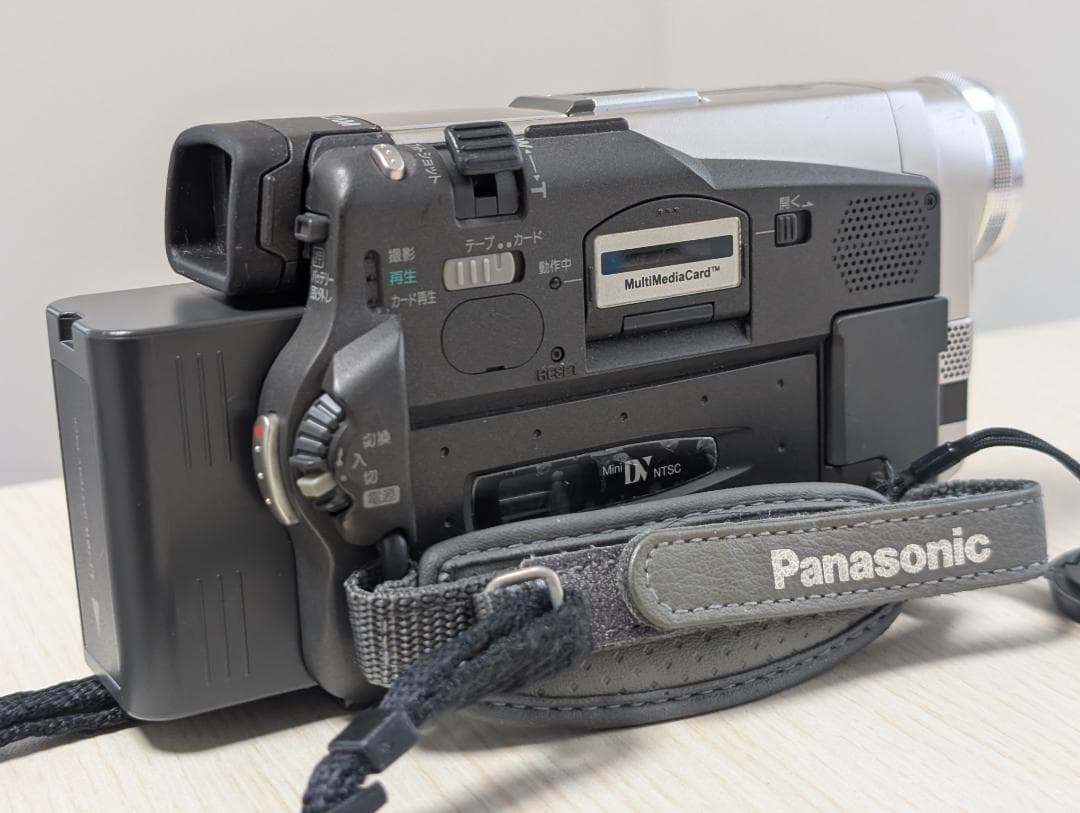 Panasonic NV-DS200 MiniDVビデオカメラ ダビングに