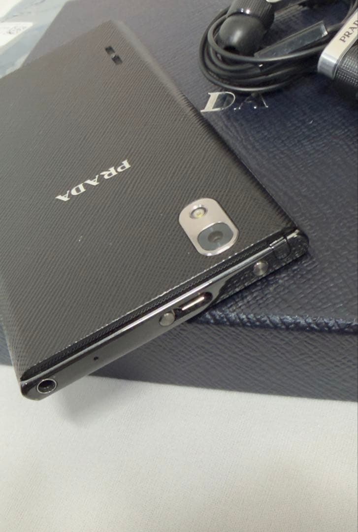 PRADA L-02D デジタルオーディオプレーヤー