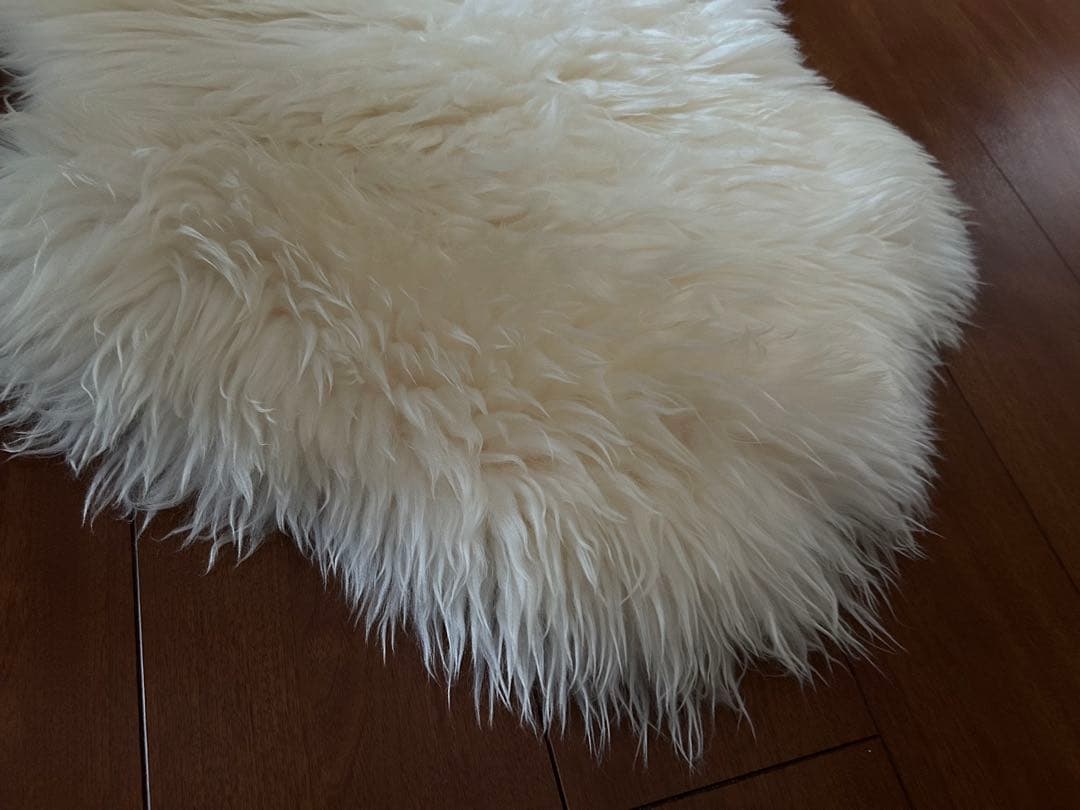 ホワイト羊毛ラグ 長方形　180×70