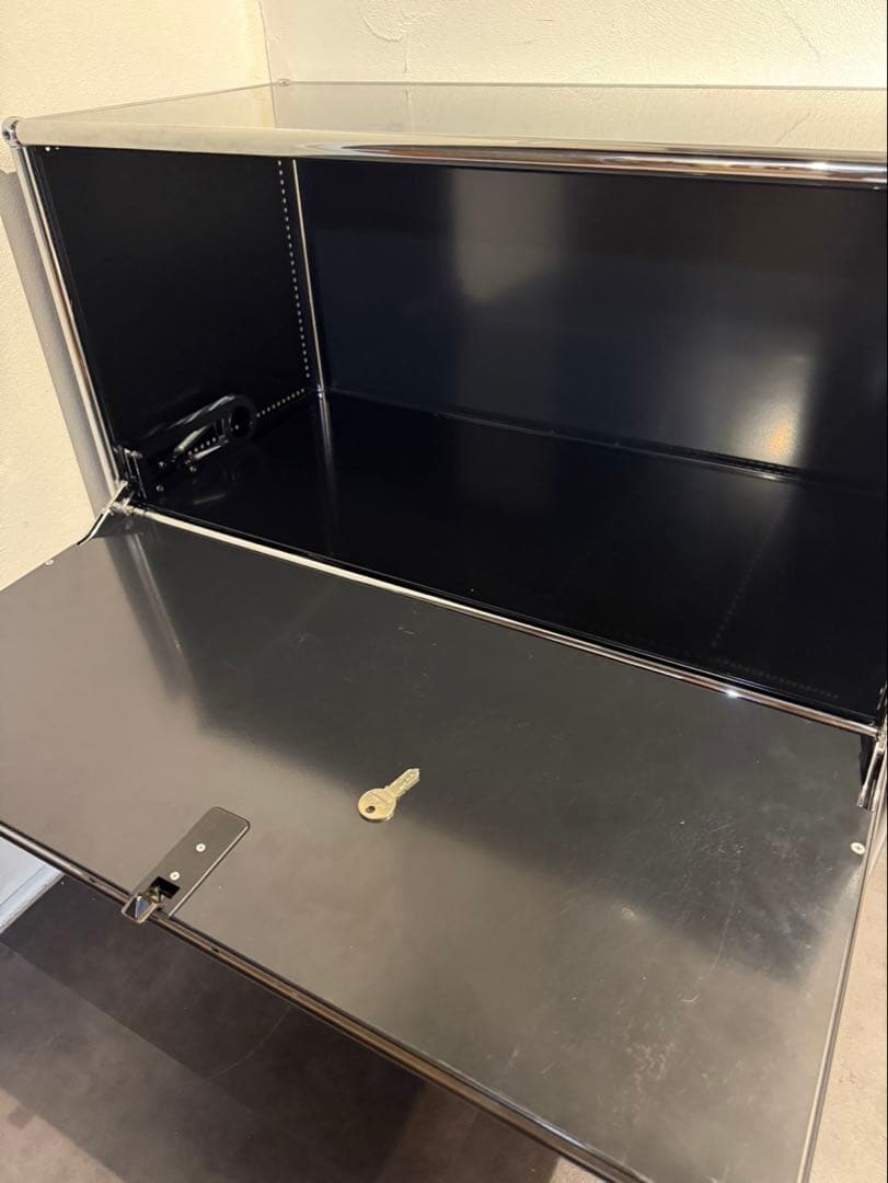 Y USMハラー ブラック １列2段 キャビネット 鍵付き 正規品