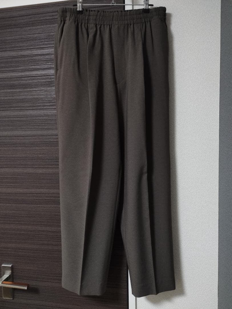 即購入可　ユニクロC　感動ジャケット　タックパンツ　セットアップ　ブラウン