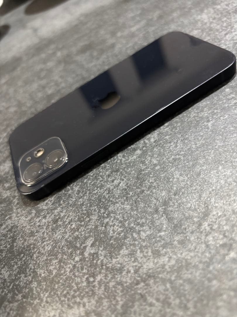 Apple iPhone 12 ブラック 64GB バッテリー74%