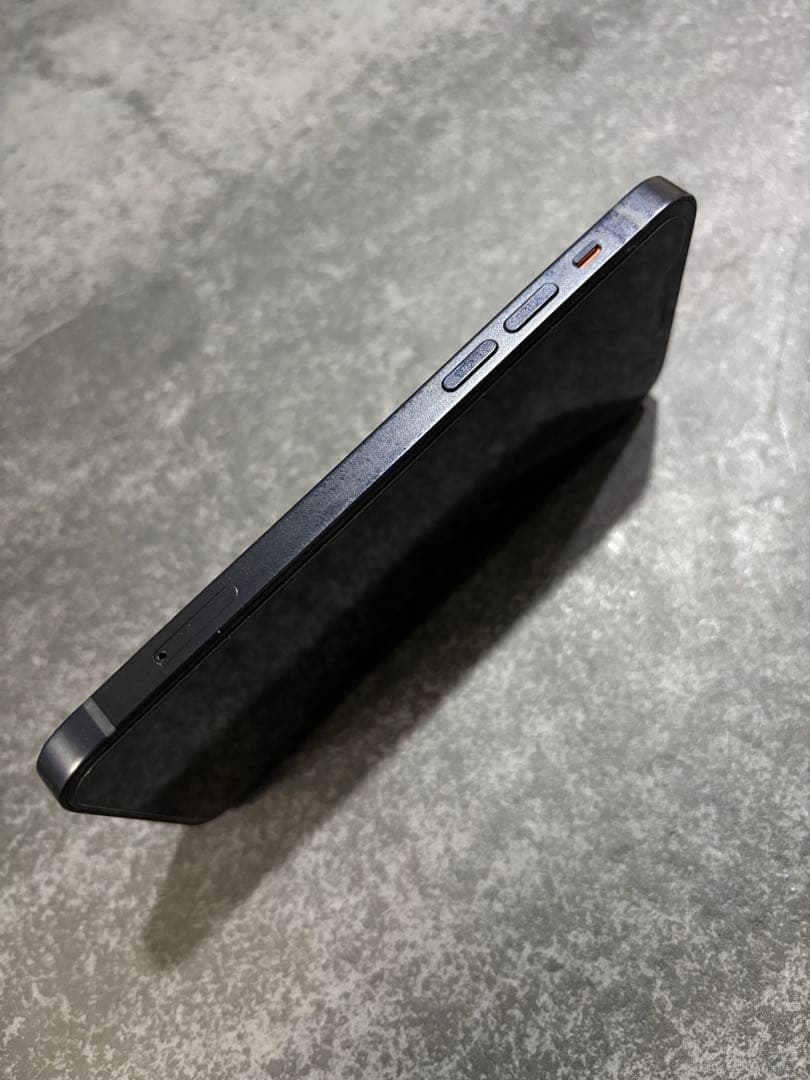 Apple iPhone 12 ブラック 64GB バッテリー74%