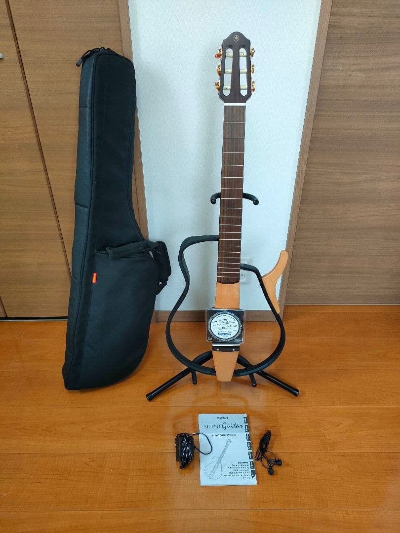 美品サイレントギターYAMAHA SLG100N 純正ケースACアダプタ付き