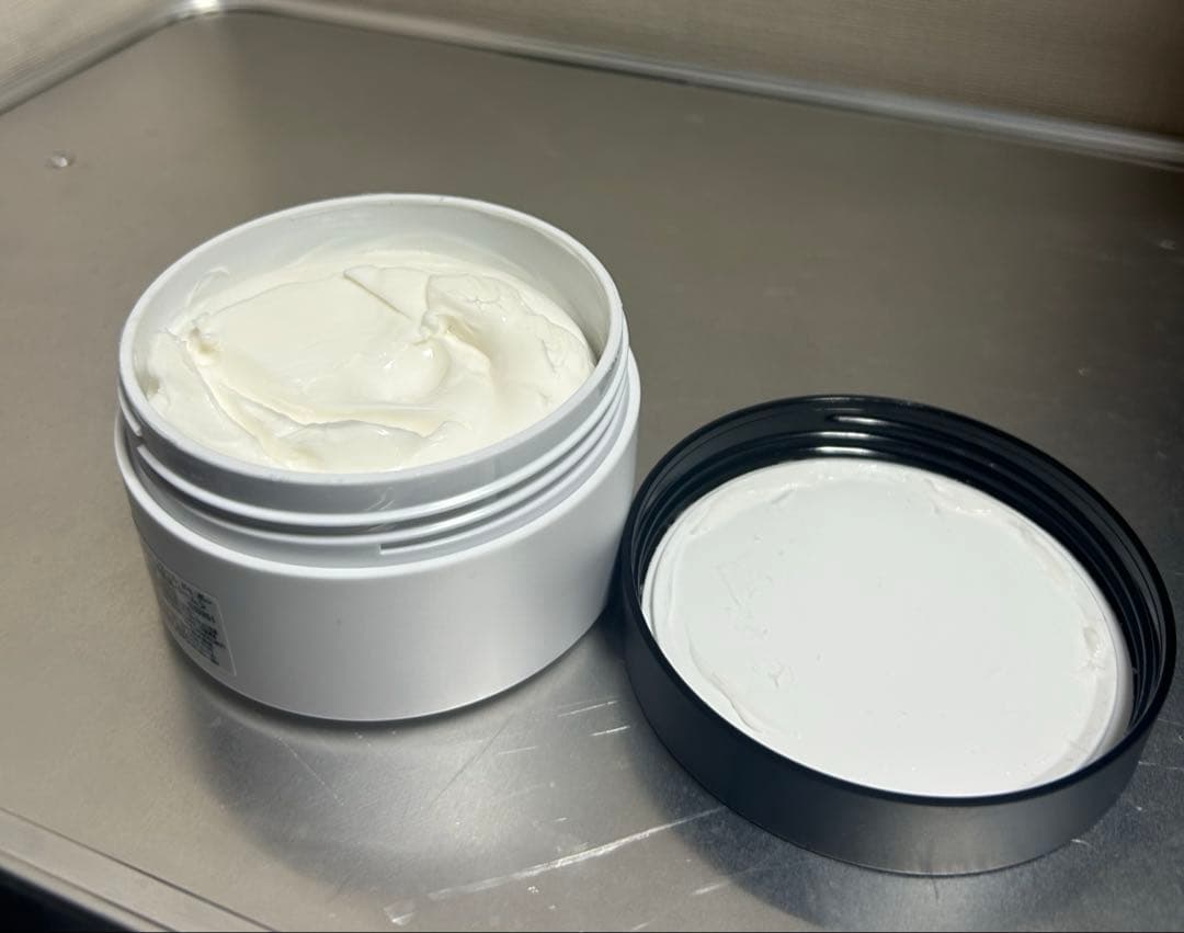 ディプティック　ボディクリーム　フルールドゥポー