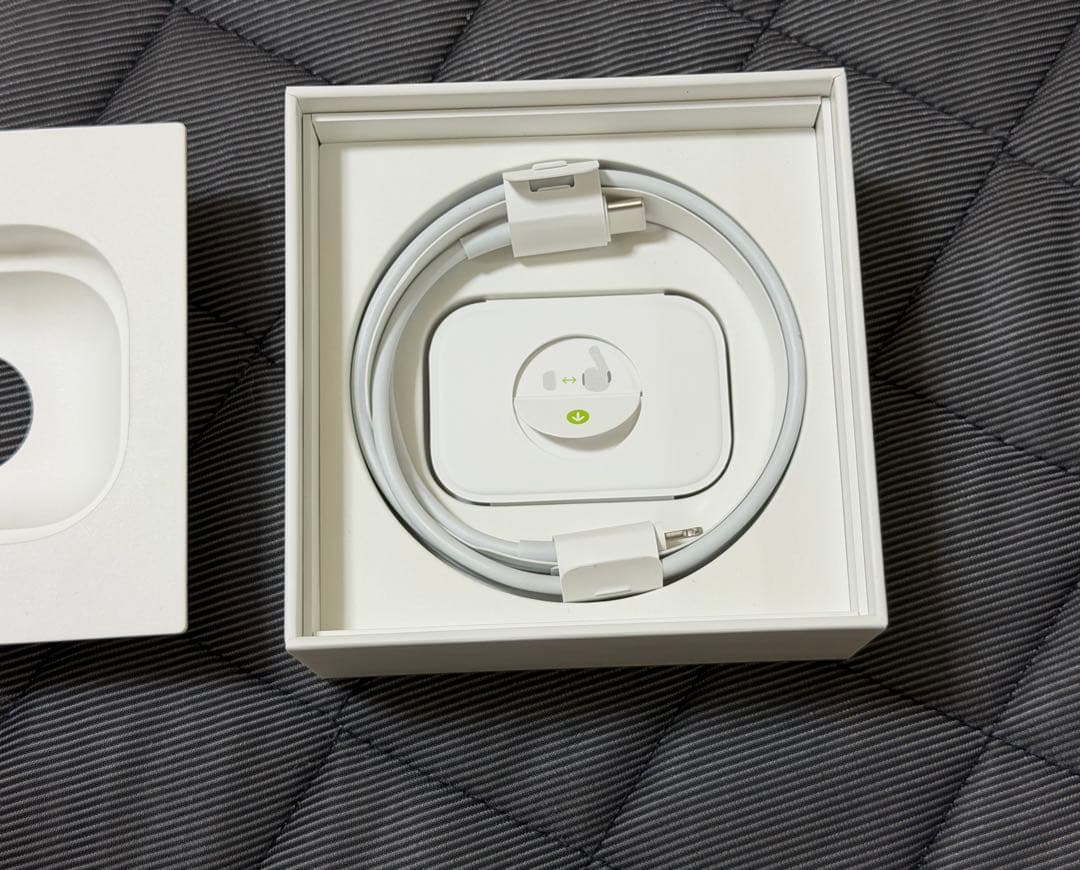 AirPods Pro2 本体 充電ケース付き Lightning