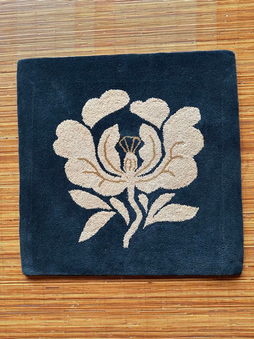 yumi2810 鍋島段通 50x50cm