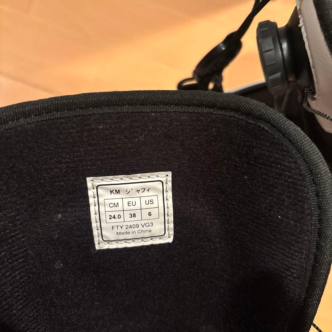 kiss mark キスマーク　スノーボードブーツ　レディース　使用1回　美品