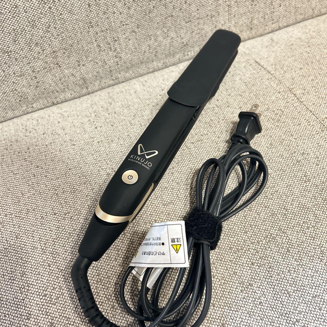 【美品】 KINUJO ストレートヘアアイロン ⭐︎SALE 12/16まで