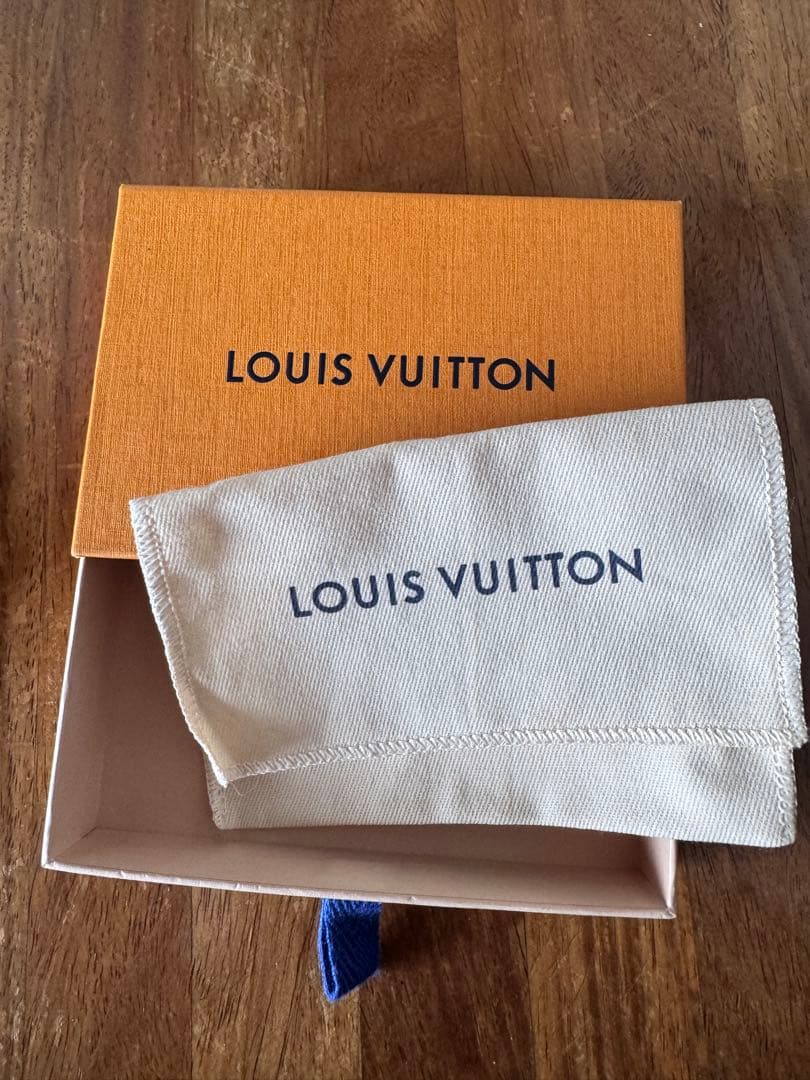 LOUIS VUITTON ルイ・ヴィトン　ネオ LV クラブ　キーホルダー