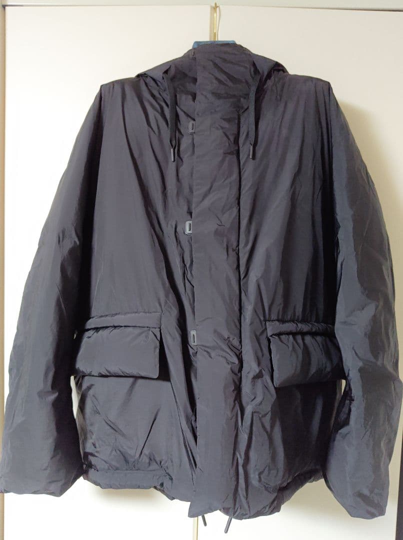 ​人気 テアトラ SOUVENIR HUNTER ダウン Size 3 ブラック