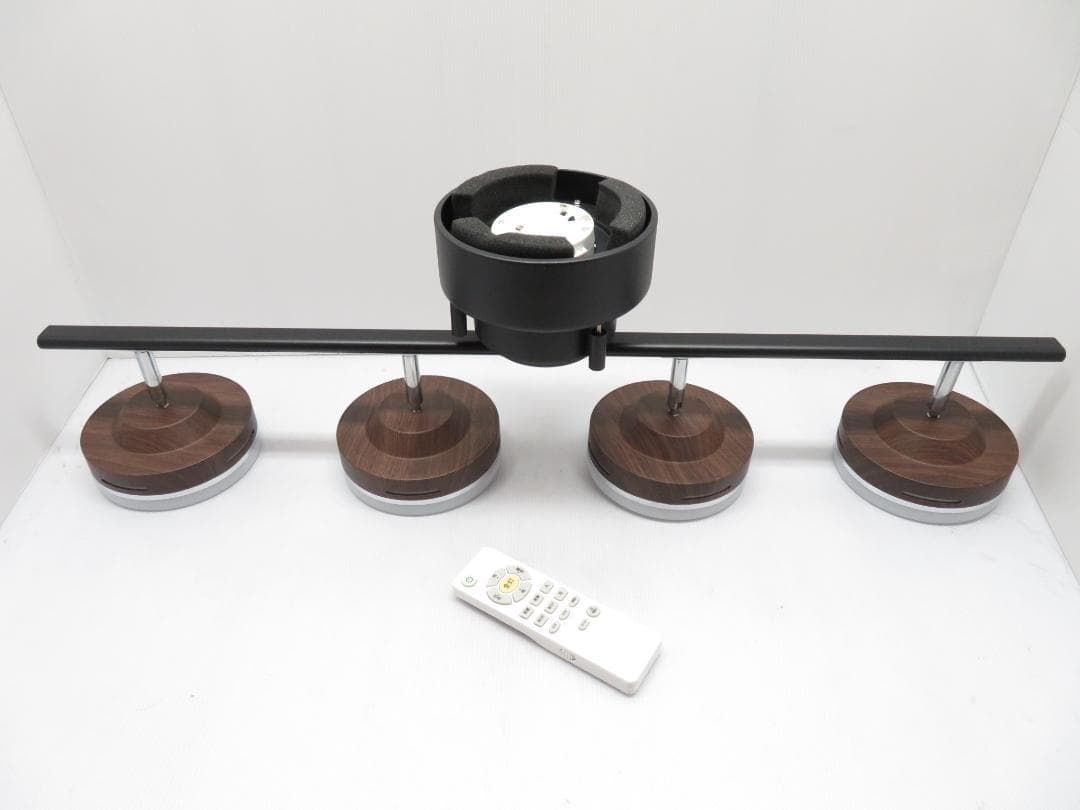 4灯LEDシーリングライト 調光/調色 多機能モデル リモコン ブラウン 木目調