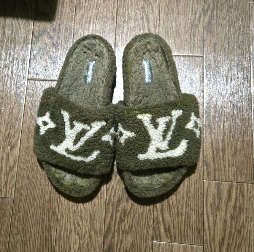 ルイヴィトン パセオライン ムートンサンダル モノグラム