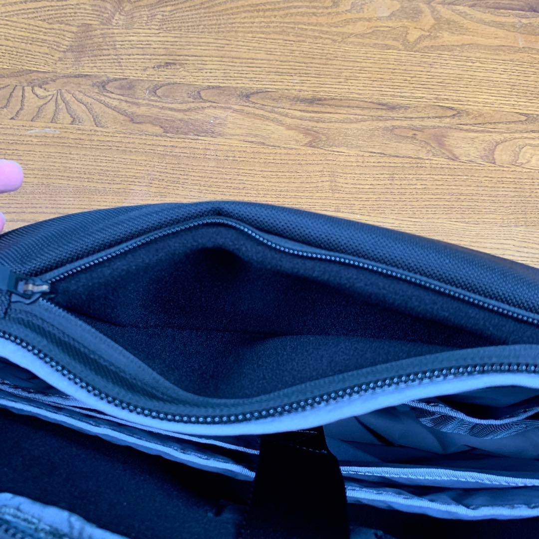 バッグ Aer Travel Sling2