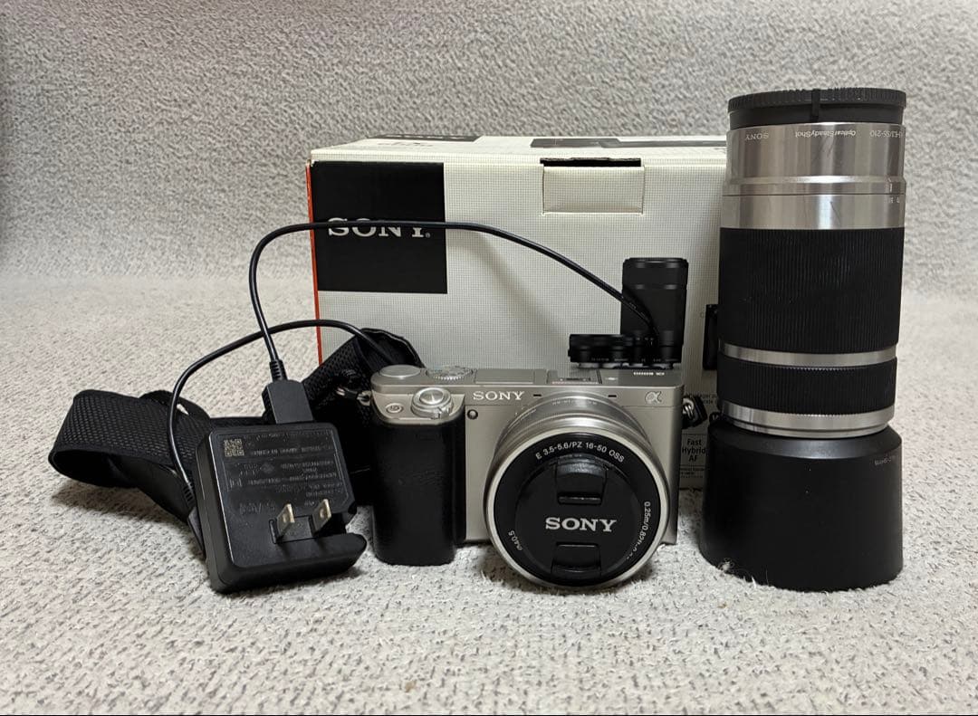 SONY α 6000 ミラーレス一眼カメラ 55-210mmレンズ付き
