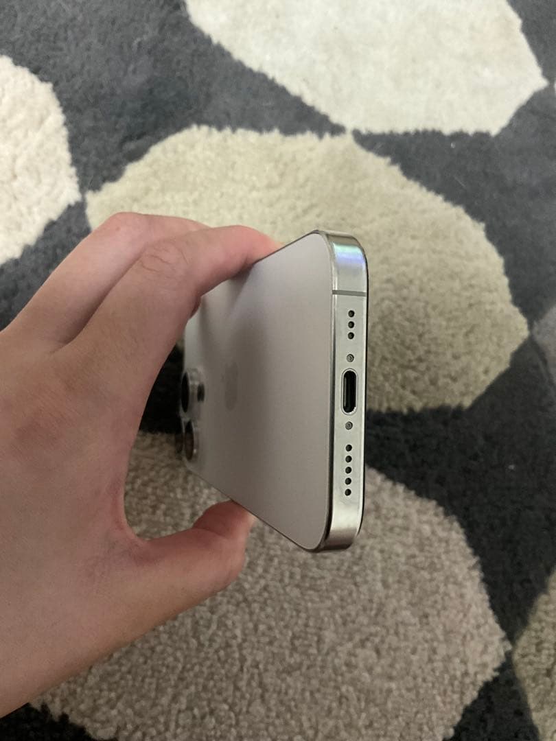 【即日発送】iPhone16pro 256gb ホワイトチタニウム　97%