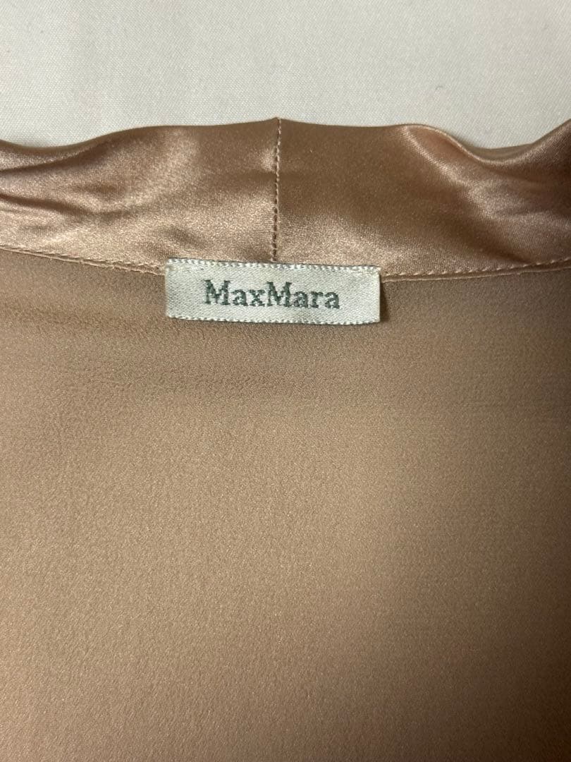Max Mara ベージュ リボン付き長袖シャツとスリップトップス