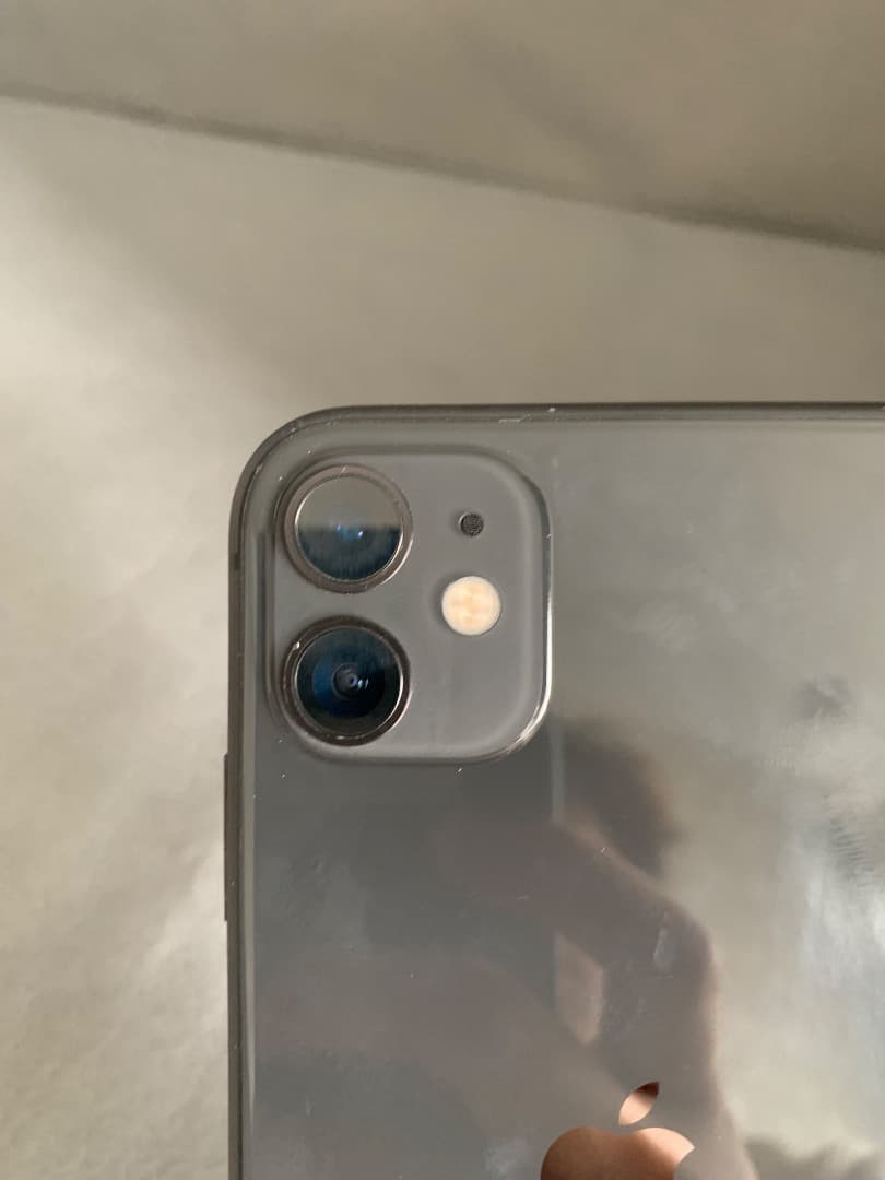 美品　国内版　SIMフリー　iPhone11 128GB ブラック色