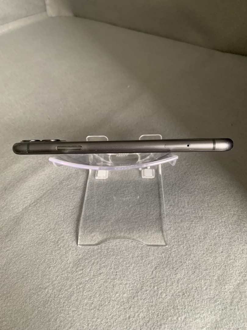 美品　国内版　SIMフリー　iPhone11 128GB ブラック色