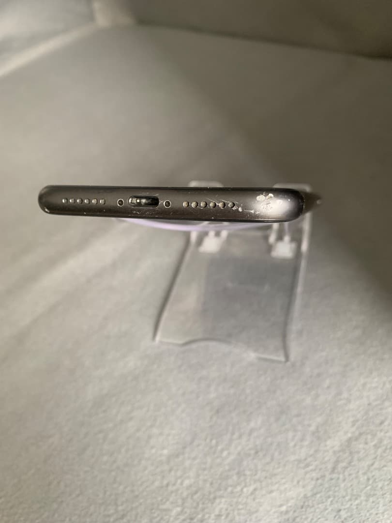 美品　国内版　SIMフリー　iPhone11 128GB ブラック色