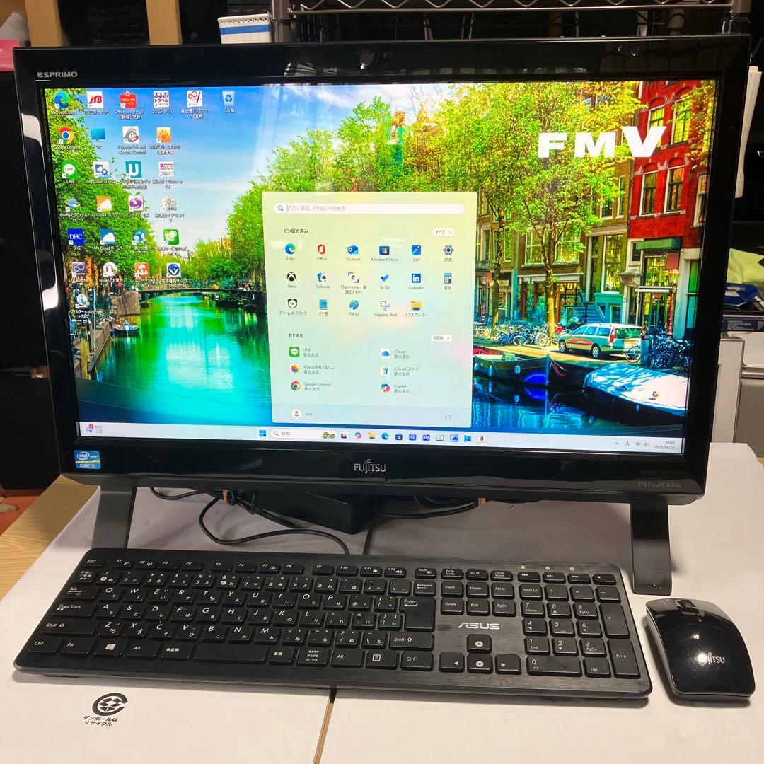 FUJITSU モニター型パソコン Windows11 core i7 美品