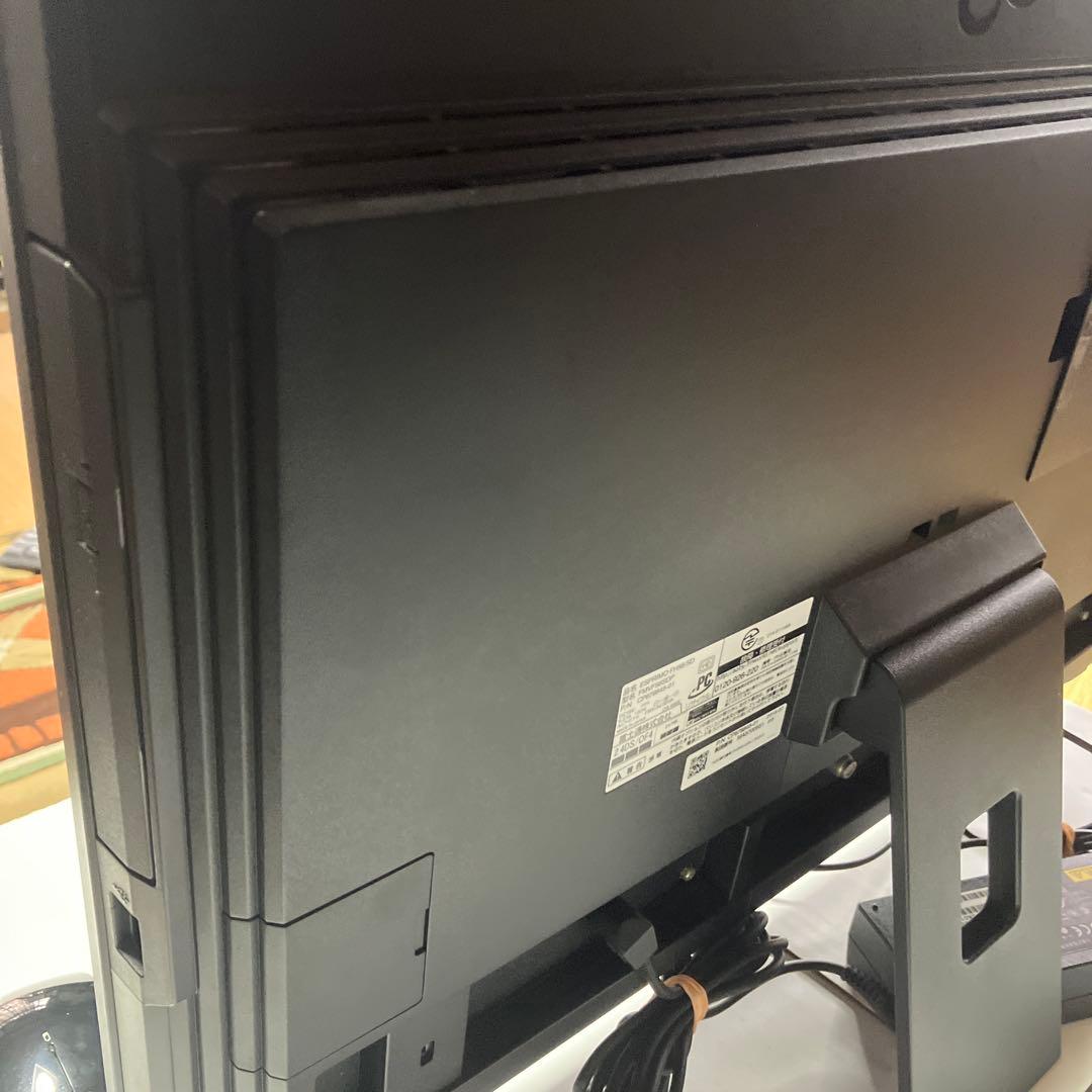 FUJITSU モニター型パソコン Windows11 core i7 美品