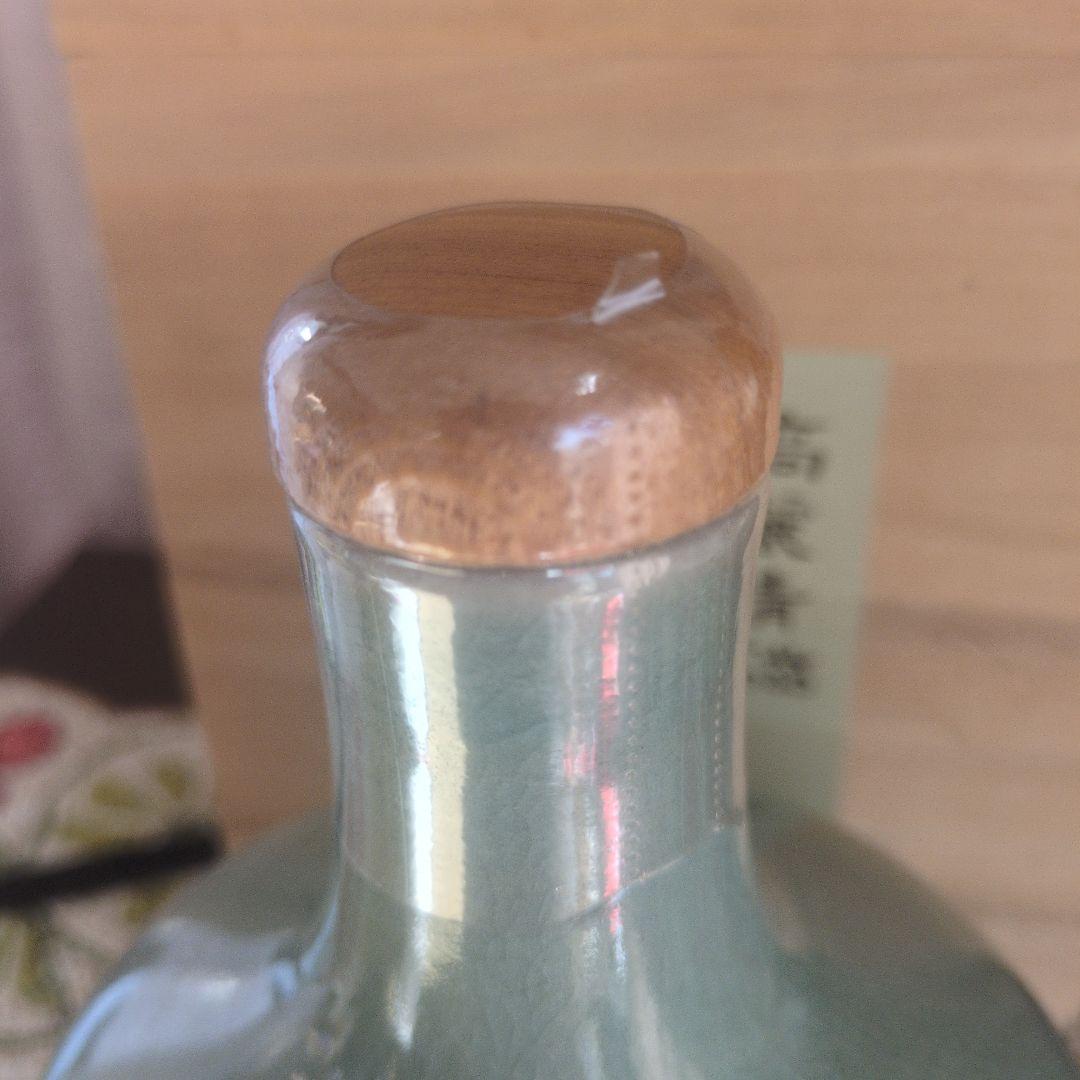高麗青磁　零鶴草華文様　象嵌ボトル NIKKA WHISKY　未開封