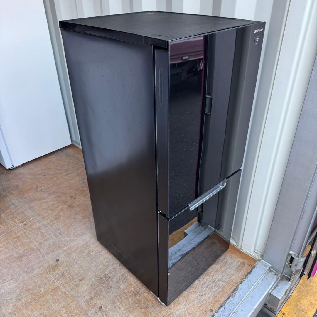 80⭐️2021年製美品★シャープ　冷蔵庫　ブラック　黒　ガラス扉　右、左開き
