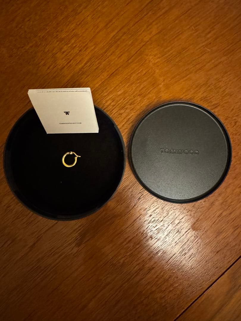 TOM WOOD ゴールド フープピアス