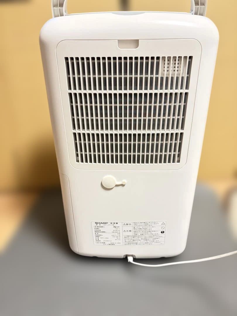 SHARP 除湿機 ホワイト 取り外し可能水タンク