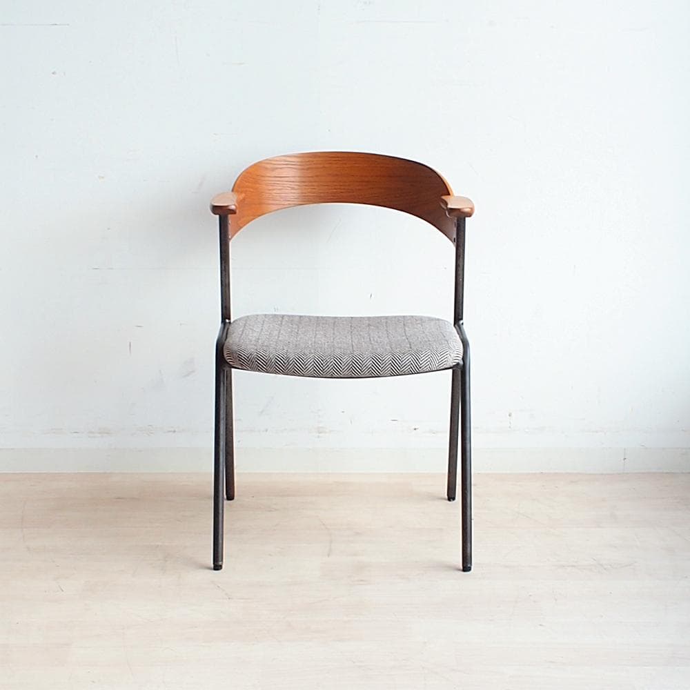 アデペシュ ダニス ショートアームチェア ヘリンボーン柄 ZR24041