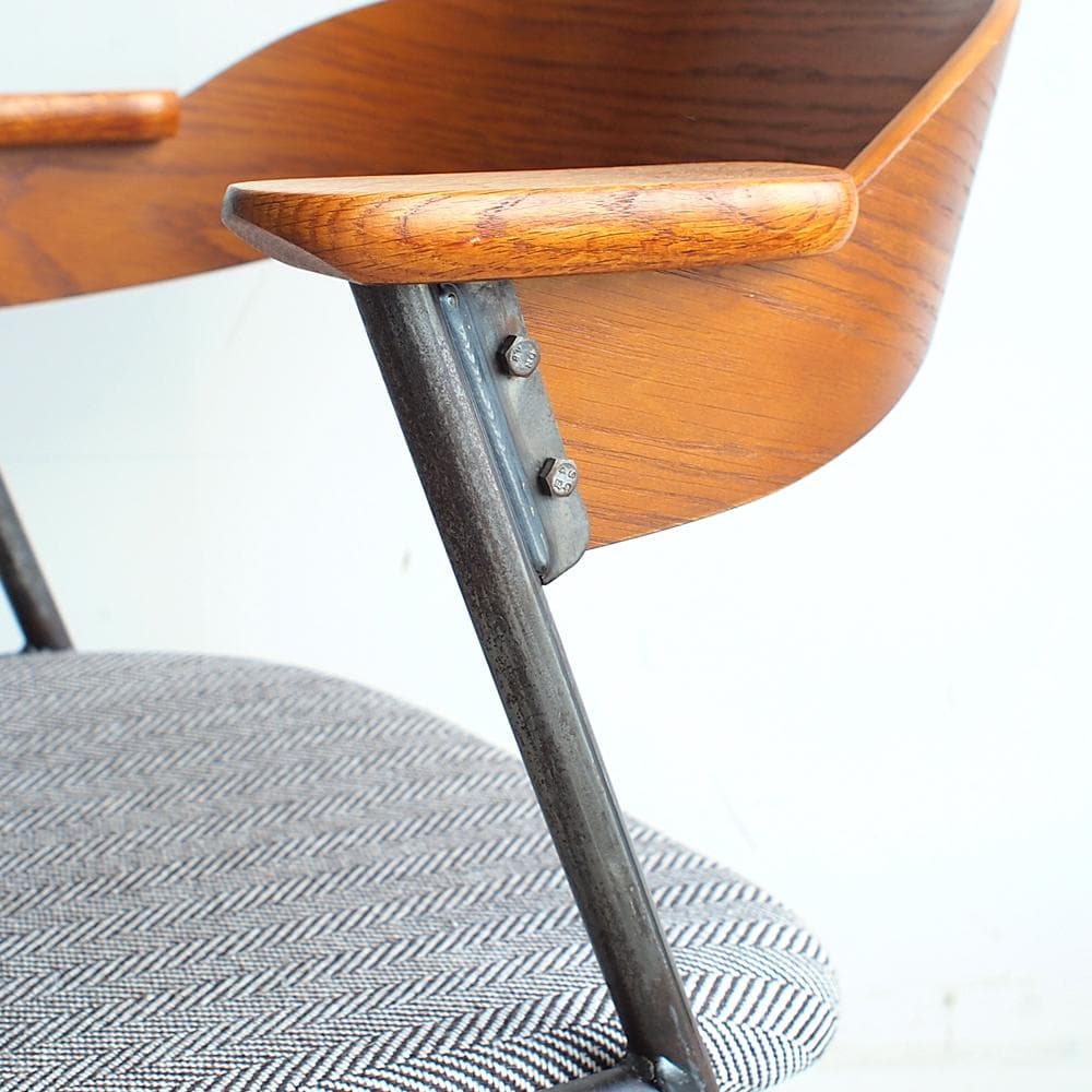 アデペシュ ダニス ショートアームチェア ヘリンボーン柄 ZR24041