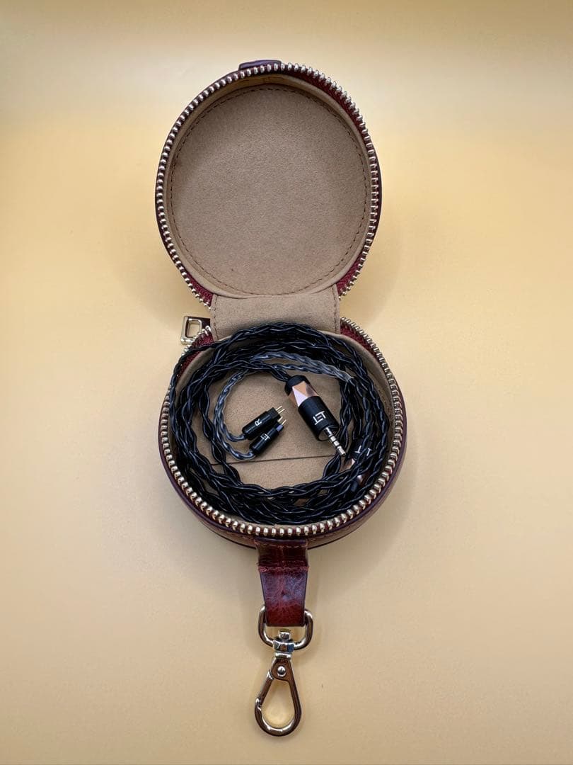 イヤホン ELETECH Socrates 2pin to 2.5mm Balanced