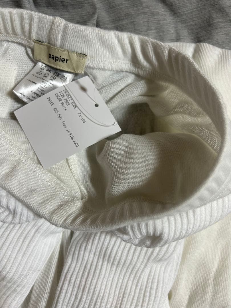 パピエ ホワイト完売レギンス