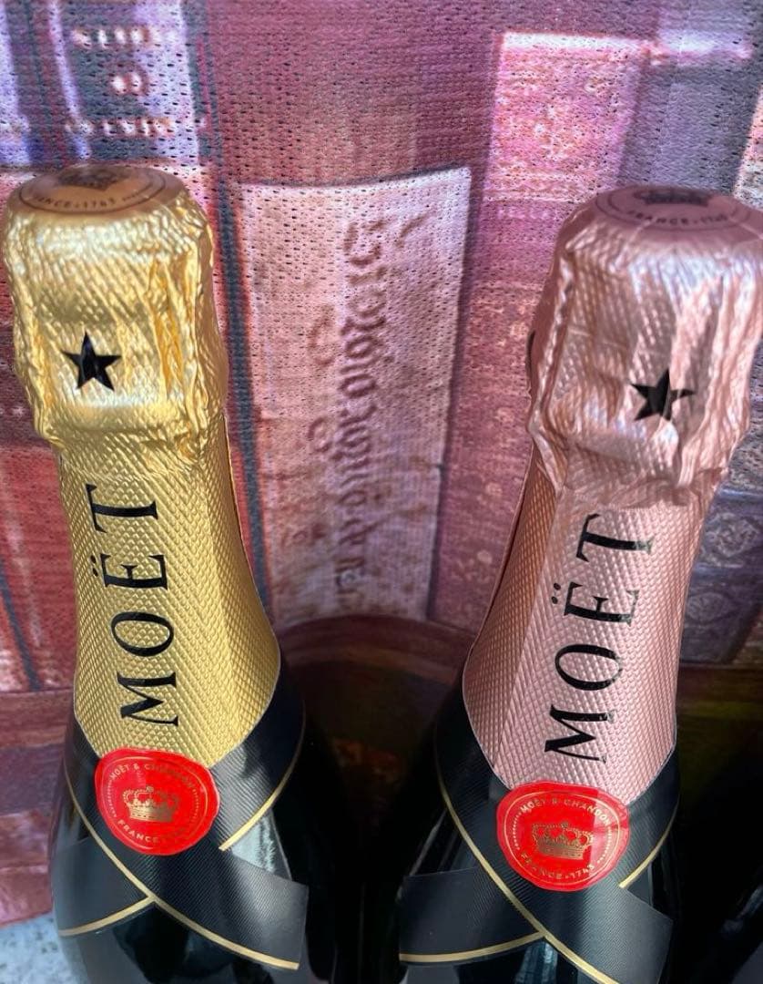 エレナです。シャンパンセット Moët & Chandon, Veuve