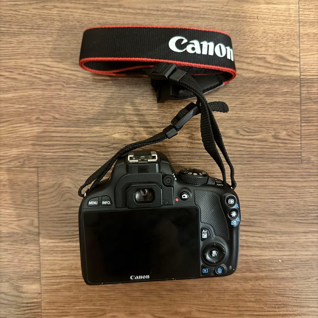 Canon EOS kiss X7 デジタル一眼レフカメラ 2本レンズ付き