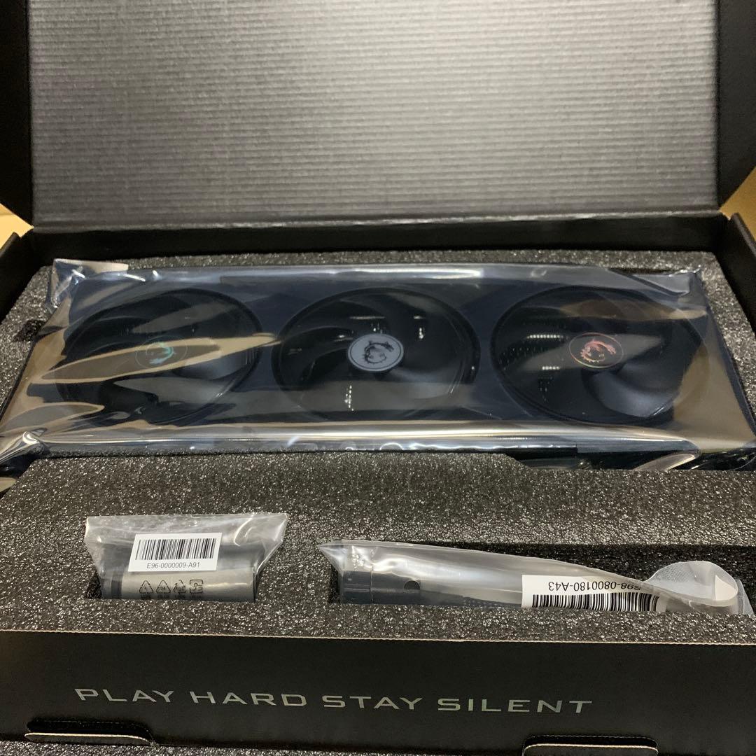 めい　新品　MSI RTX 5070 12G Gaming Trio OC