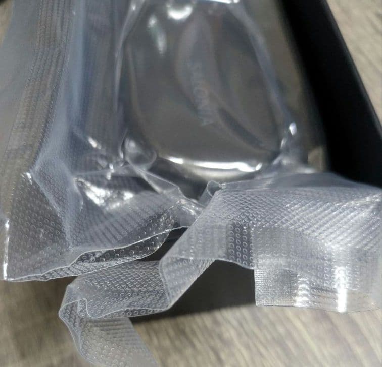 新品 サロニア SALONIA EMS リフトブラシ 3Dケア ブラック